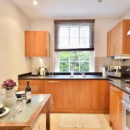 Kensington Apartment, Breakfast, 2 Baths London Ngoại thất bức ảnh