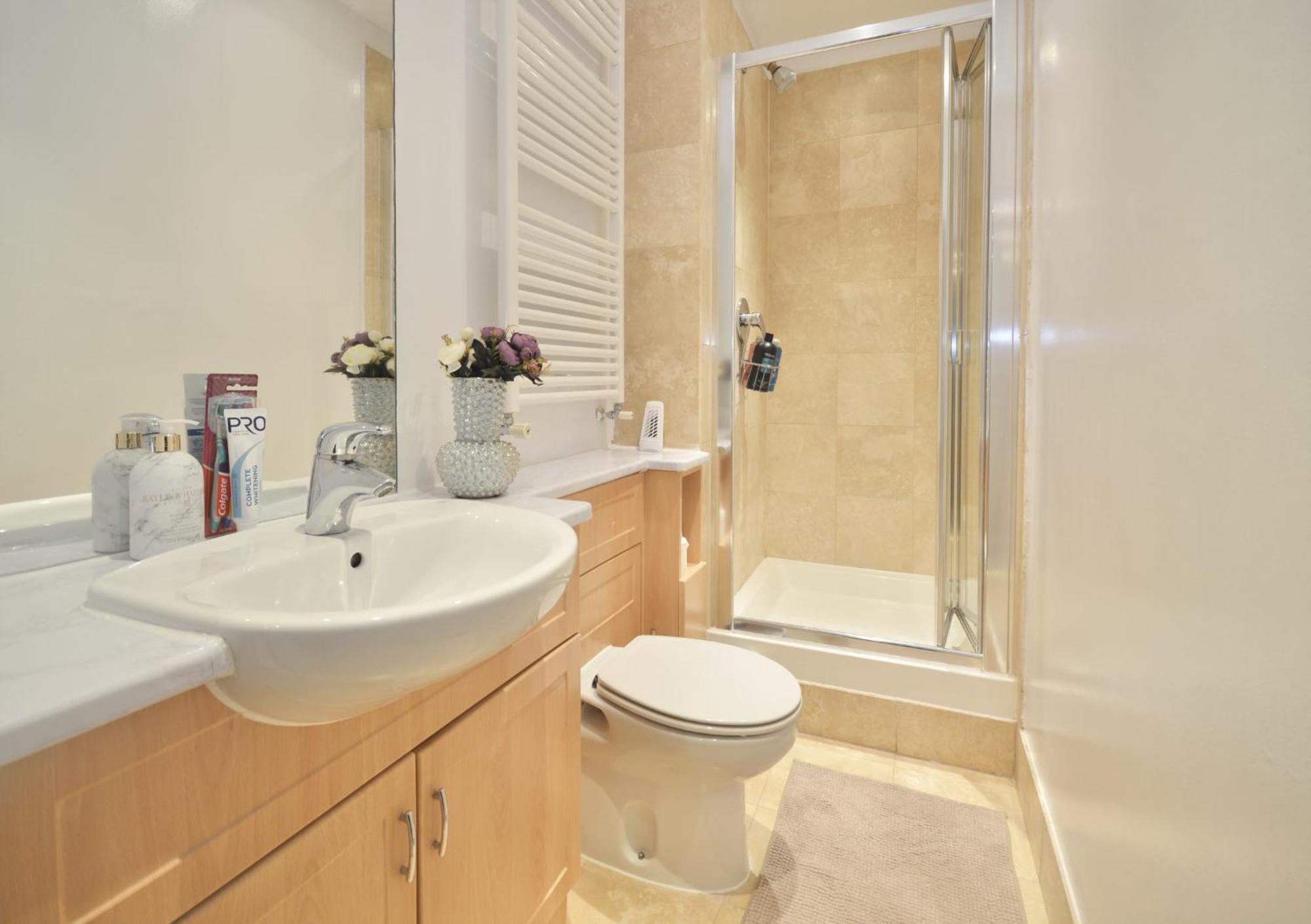 Kensington Apartment, Breakfast, 2 Baths London Ngoại thất bức ảnh