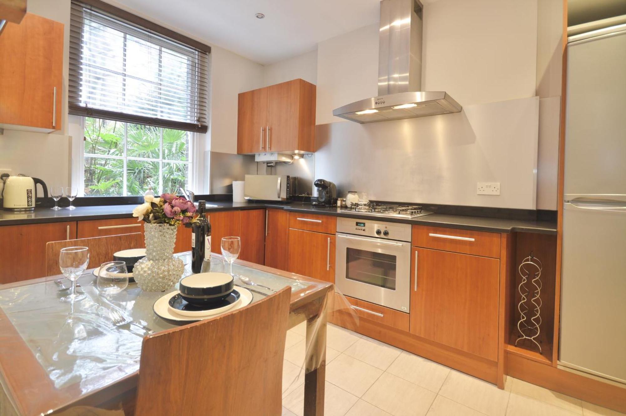 Kensington Apartment, Breakfast, 2 Baths London Ngoại thất bức ảnh